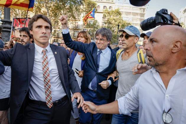 Carles Puigdemont Llega a Barcelona Carlos Bagietto Carles Puigdemont Llega a Barcelona Carlos Bagietto
