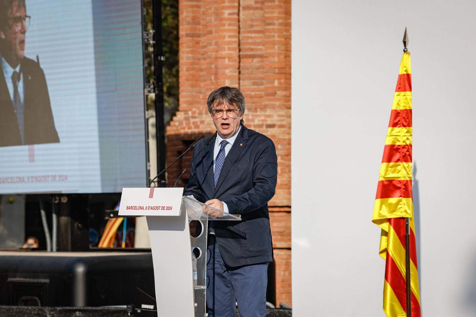 Carles Puigdemont diu que és a Waterloo i carrega amb duresa contra Joan Ignasi Elena