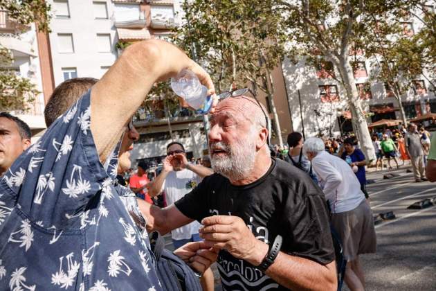 Mossos Esquadra disolen amb porres i gas pebre manifestants rebuda Puigdemont intenten accedir Ciutadella Carlos Baglietto Mossos Esquadra disolen amb porres i gas pebre manifestants rebuda Puigdemont intenten accedir Ciutadella Carlos Baglietto