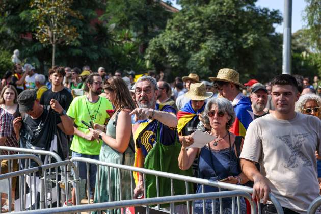 El manifestants independentistes entre al parc de la Ciutadella. Montse Giralt El manifestants independentistes entre al parc de la Ciutadella. Montse Giralt