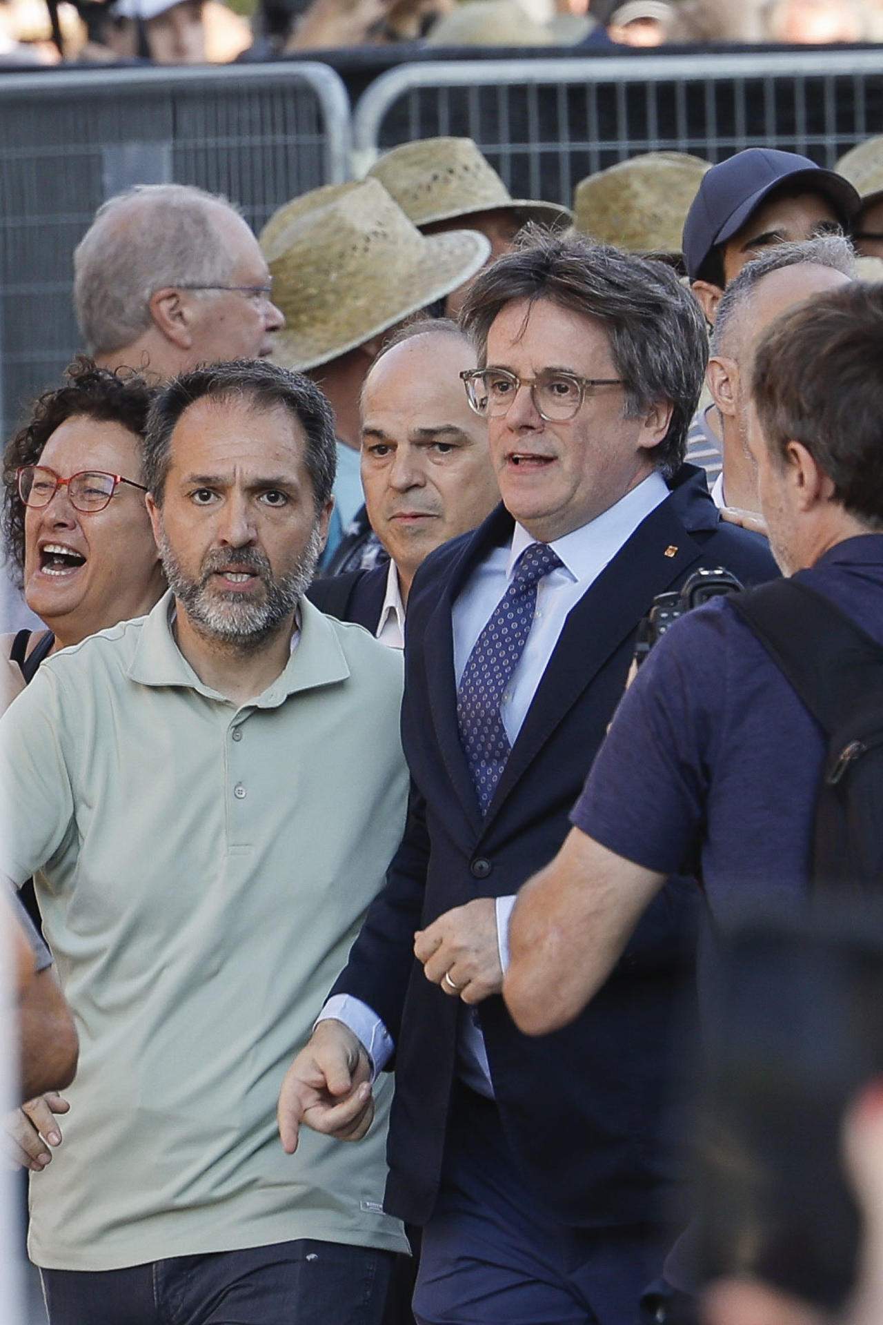 L'Audiència de Barcelona reobre el cas i envia a judici els tres mossos acusats d'ajudar Puigdemont