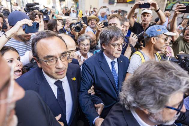 Arribada Carles Puigdemont Arc de Triomf rull / foto: Carlos Baglietto Arribada Carles Puigdemont Arc de Triomf rull / foto: Carlos Baglietto