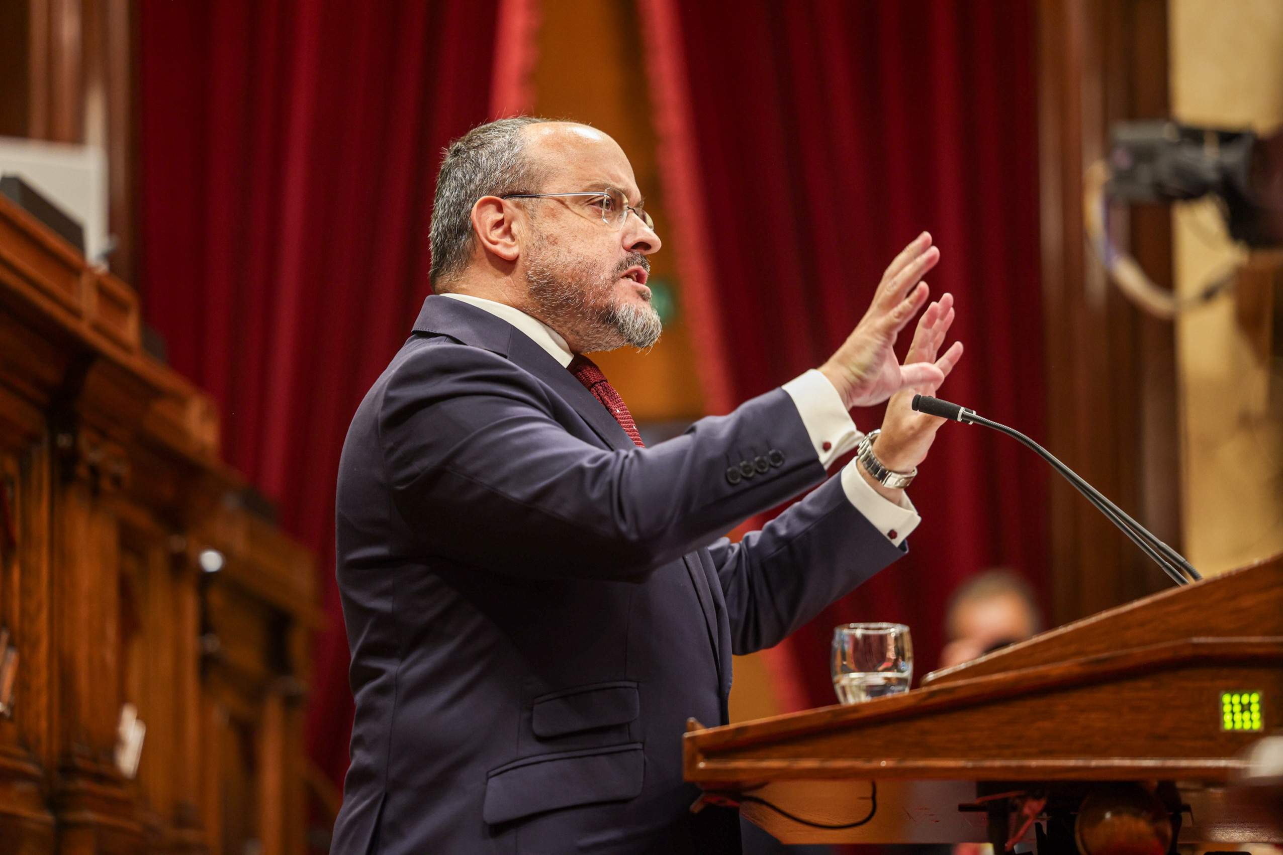 El PP también presiona a Illa por los nombramientos de familiares de consellers: "Chiringuito socialista"