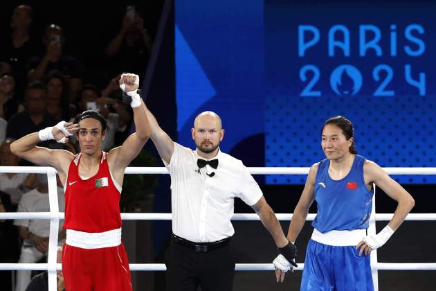 Imane Khelif coronada campiona olímpica Foto EFE Imane Khelif coronada campiona olímpica Foto EFE