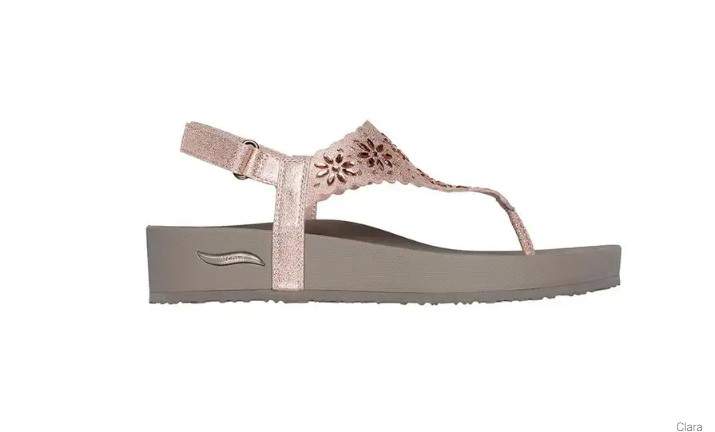 Estas sandalias a la venta en Decathlon te hacen más alta al instante