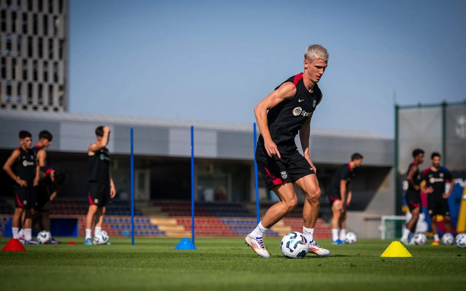 L'estrena de Dani Olmo i una última oportunitat per a Hansi Flick abans del debut del Barça