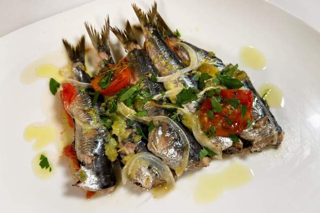 Sardinas platos Ada Parellada / Foto: Raquel Sánchez Sardinas platos Ada Parellada / Foto: Raquel Sánchez