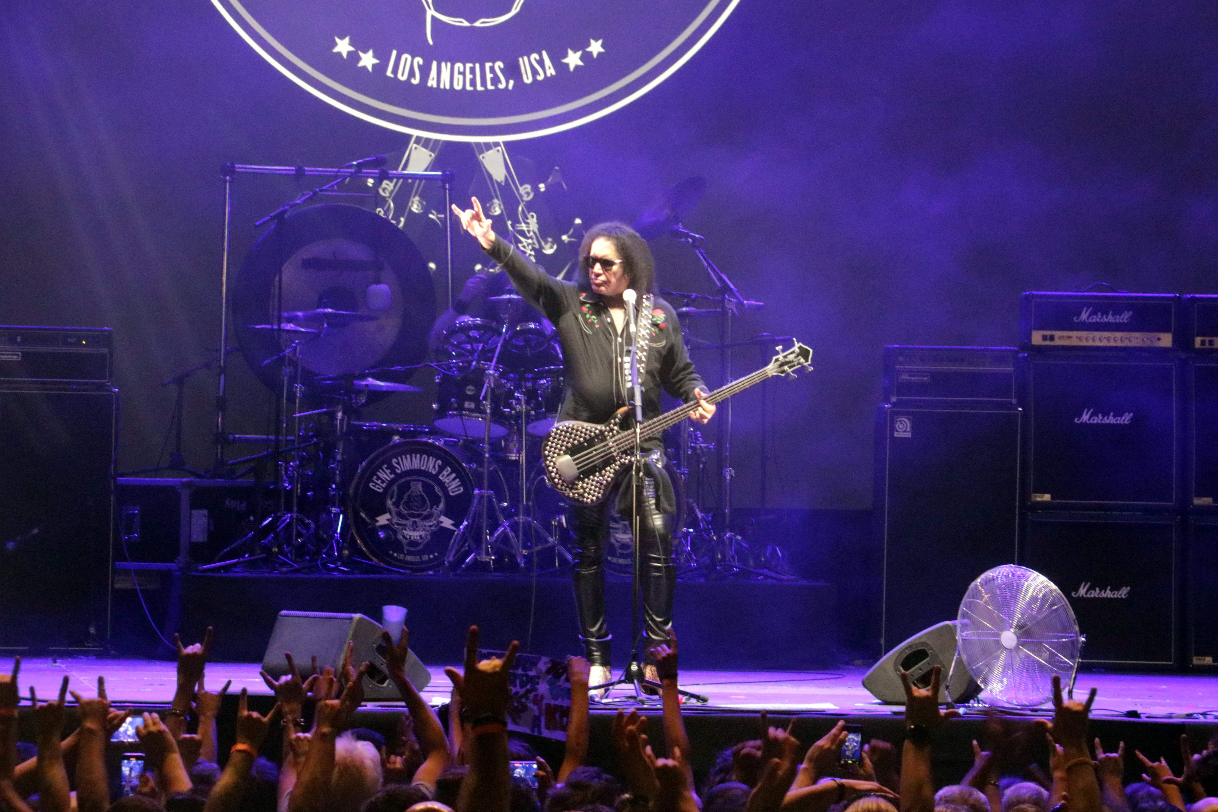 La noche que Gene Simmons pasó por Sant Feliu de Guixols y acabó divirtiéndose