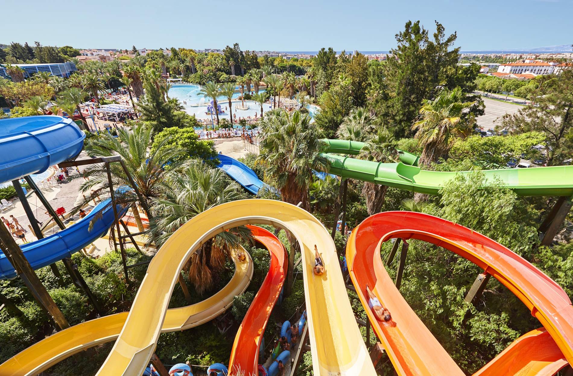 Un pla inigualable per a aquest estiu: un dia al millor parc aquàtic de Catalunya