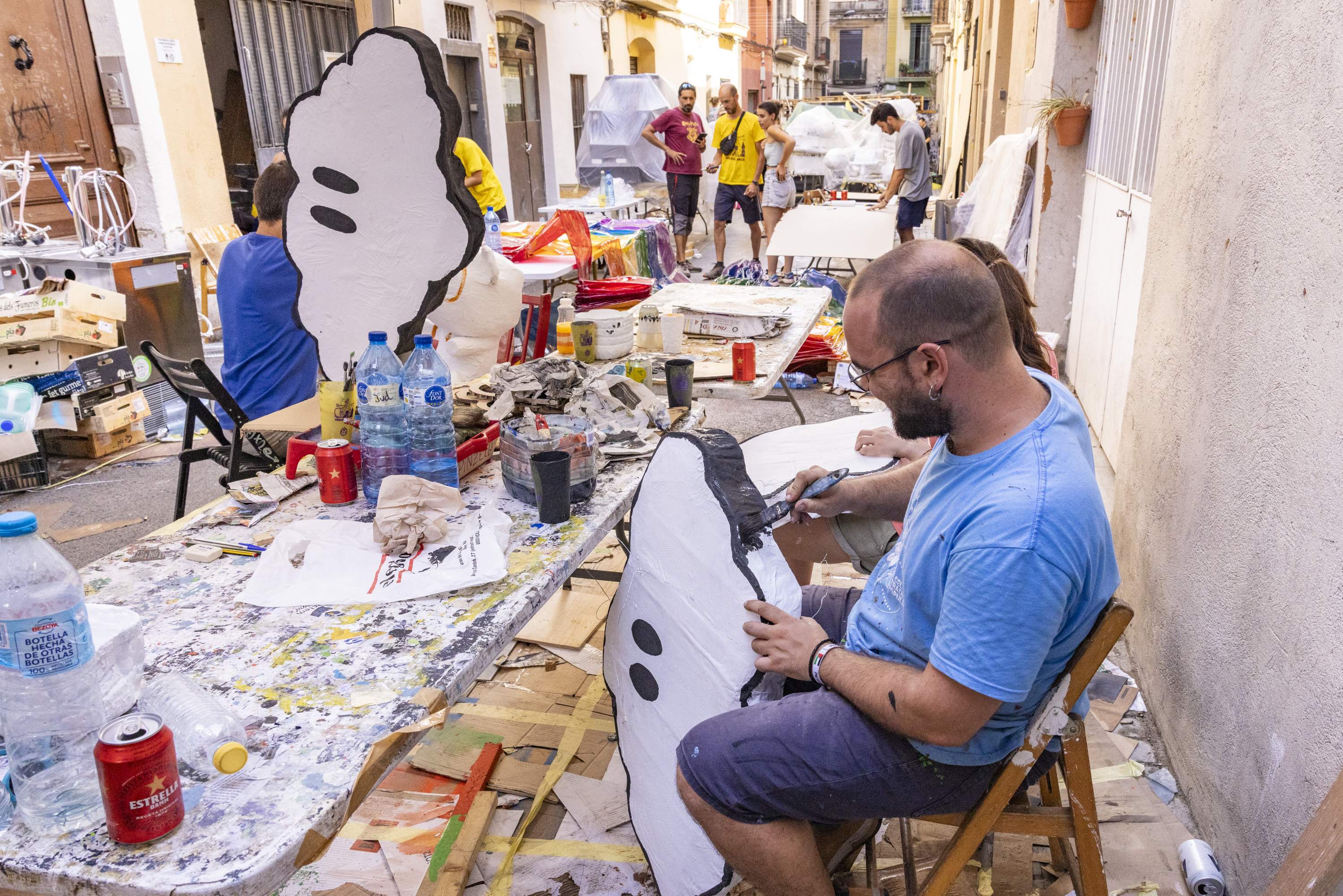 El districte de Gràcia requereix l’enderroc de part del local de la comissió de festes del carrer Progrés