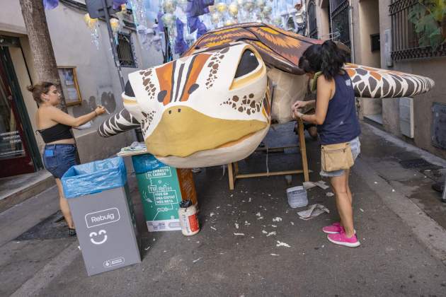 Preparació fiestas de gràcia 2024 calle tordera / Foto: Carlos Baglietto Preparació fiestas de gràcia 2024 calle tordera / Foto: Carlos Baglietto