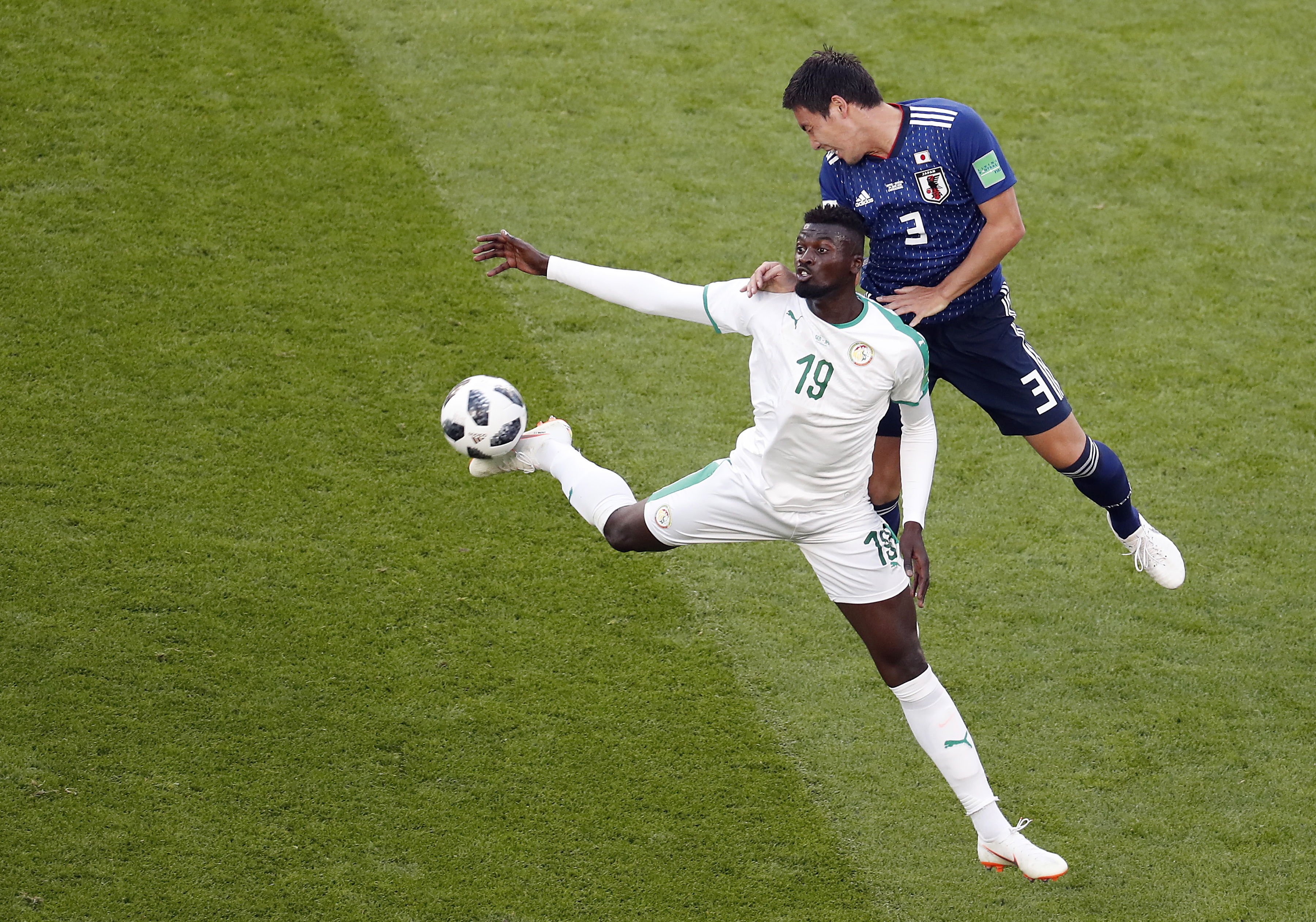 Japón estropea la fiesta de Senegal (2-2)