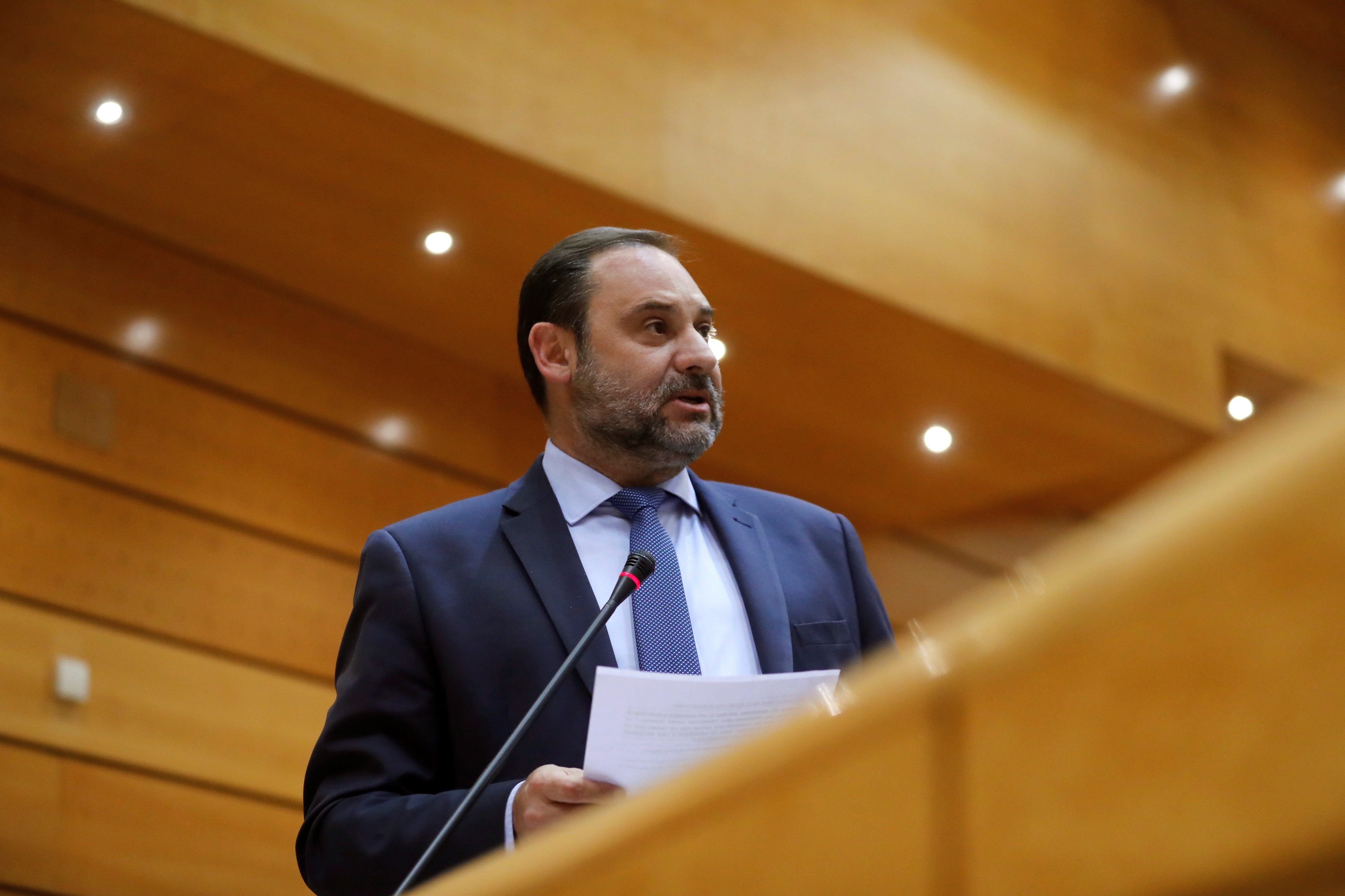 Ábalos: "Invertir a Catalunya ajudarà a l'entesa"