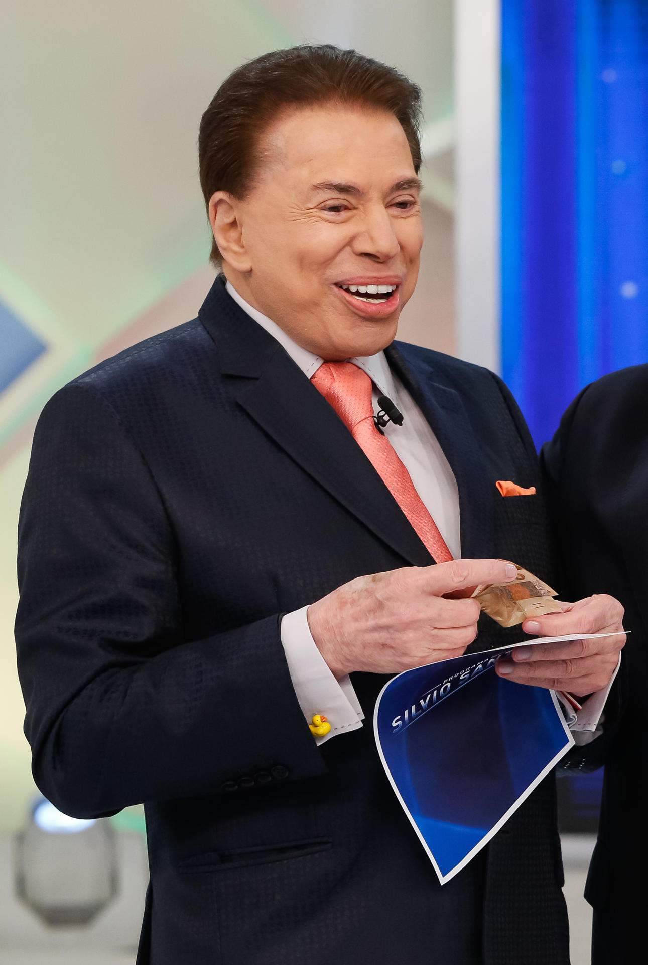 Muere Silvio Santos, presentador de televisión y magnate de los medios en Brasil, a los 93 años