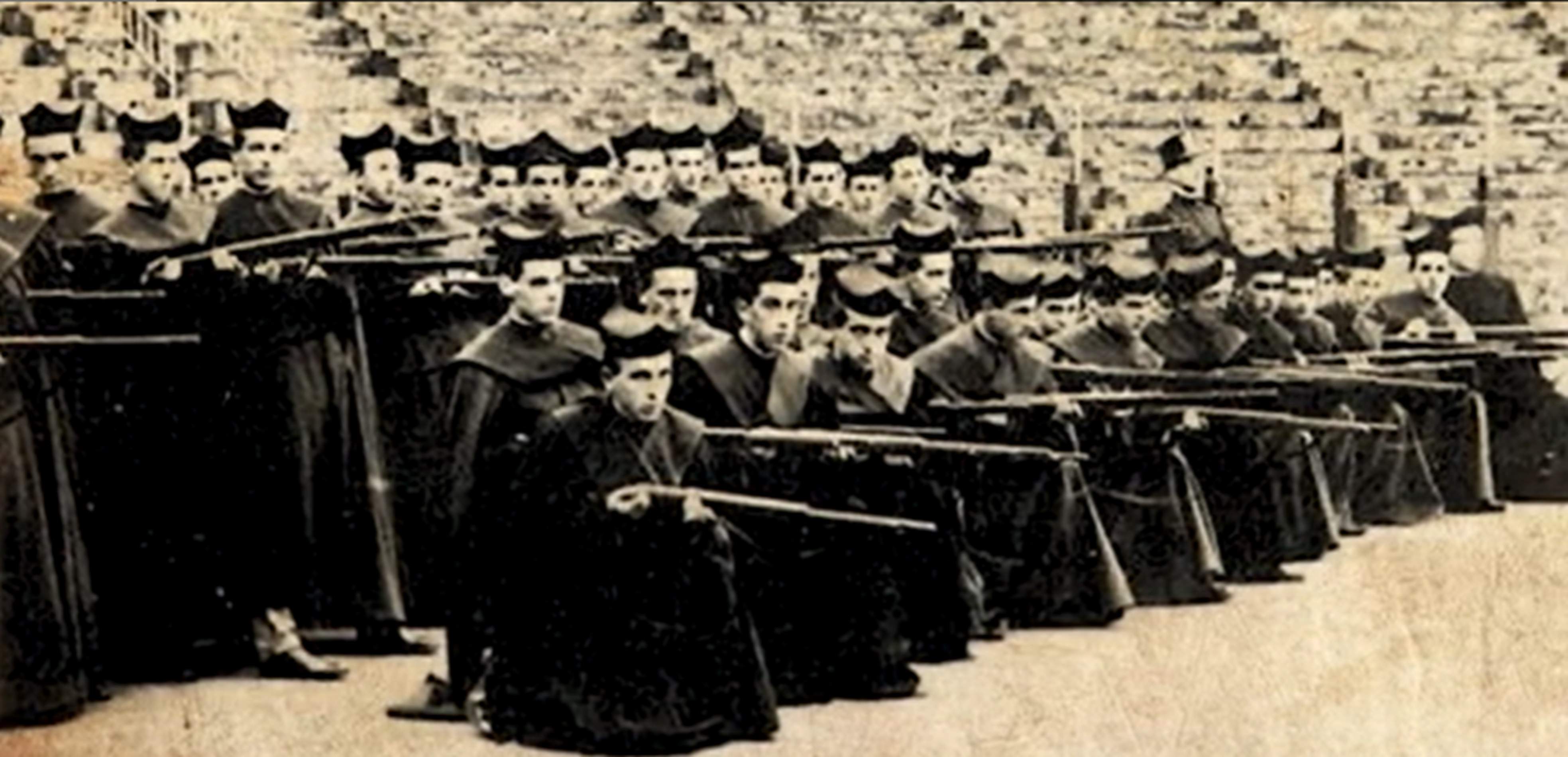 Un grupo de religiosos armados en la retaguardia golpista (1936). Fuente Blog Iñaki Anasagasti
