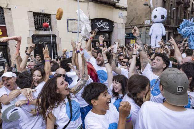 celebracio carrer mozart festes gràcia 2024 / carlos baglietto