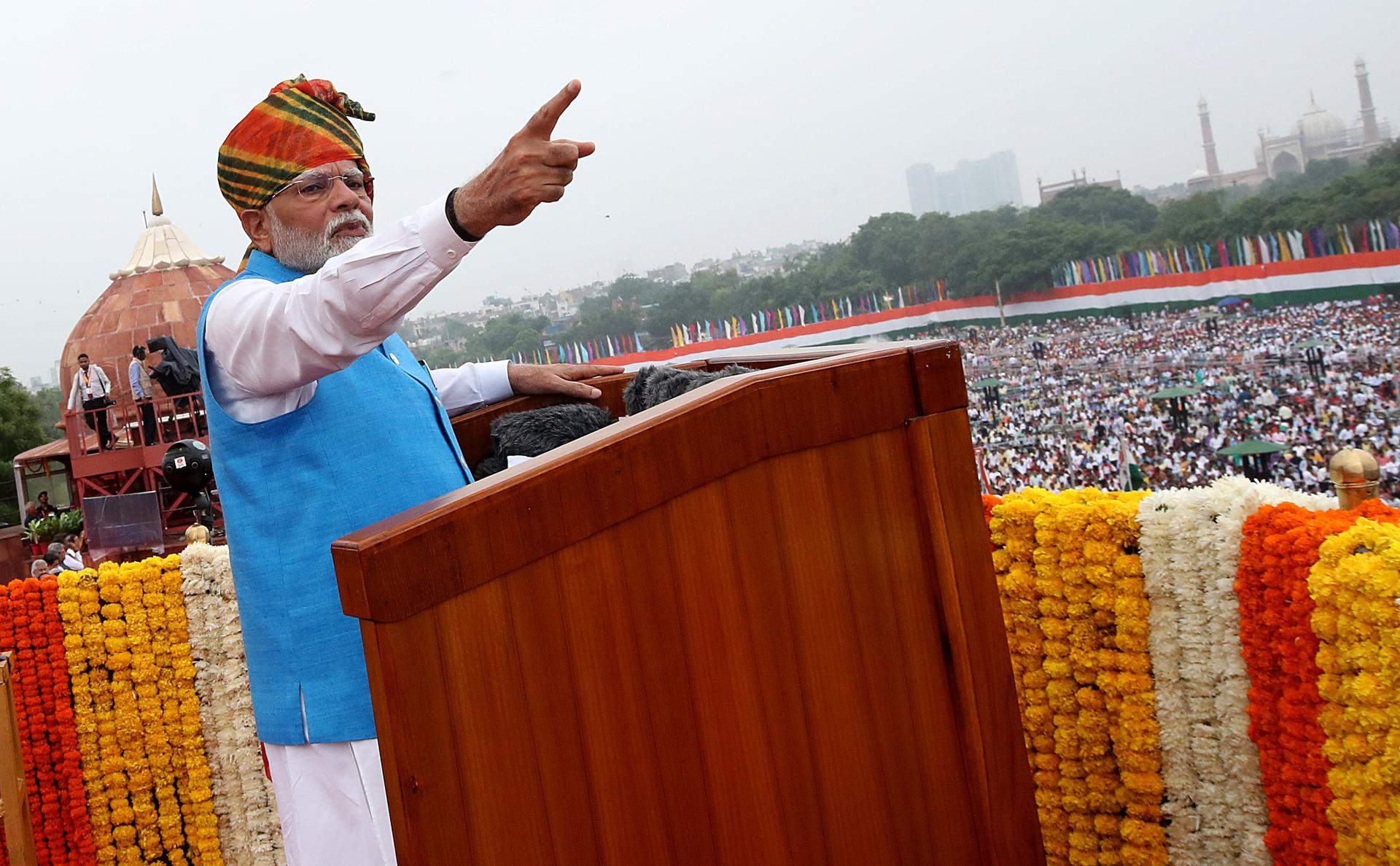 Modi visitarà Ucraïna després de ser criticat per una polèmica abraçada amb Putin