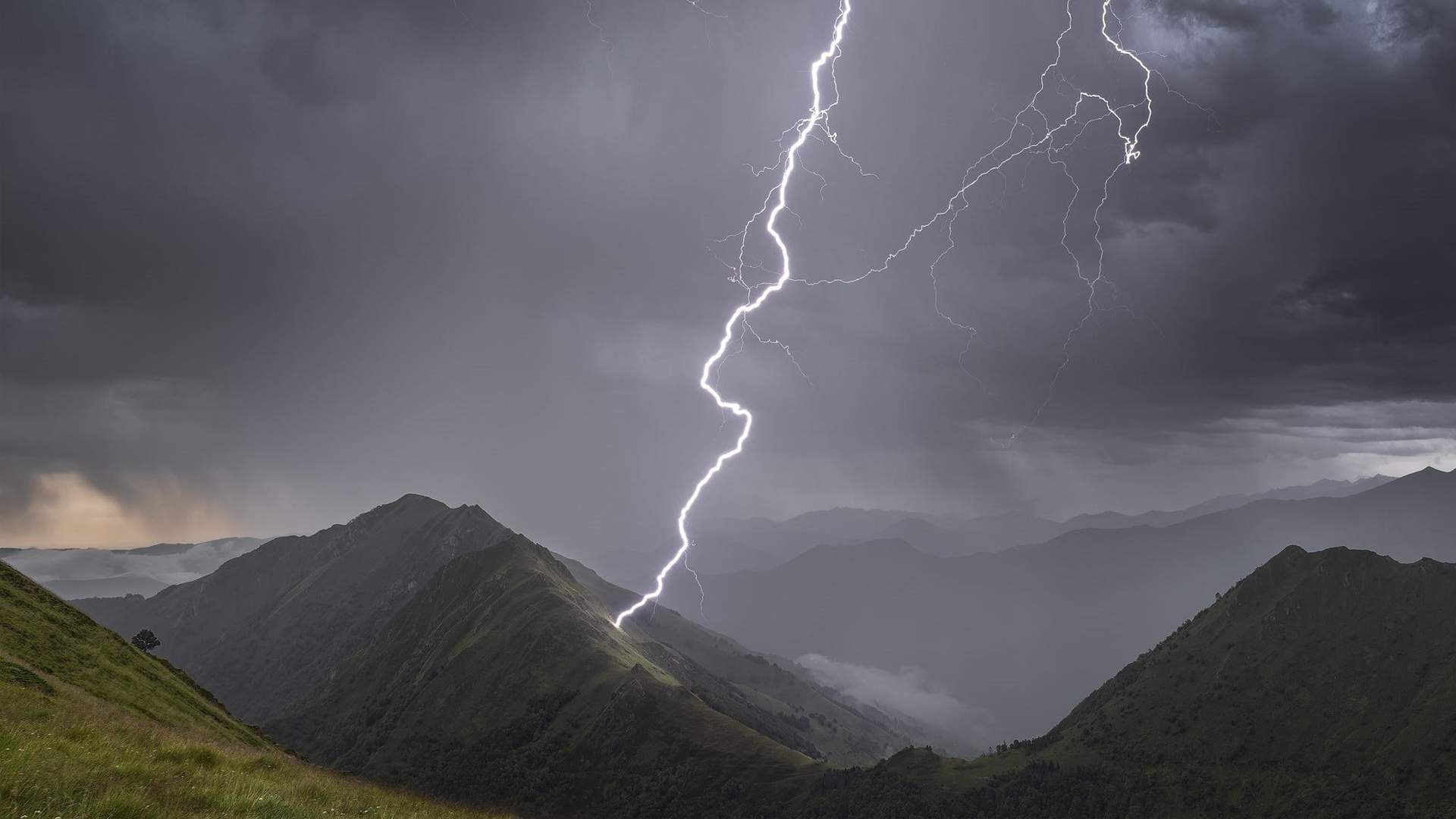 El rincón de Catalunya que será un nido de tormentas, rayos y granizadas