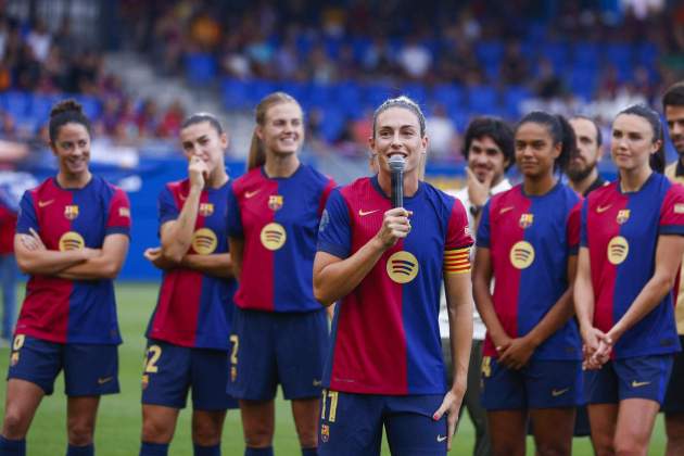 Alexia Putellas dando un discurso como capitana del Barça femenino en el Gamper / Foto: EFE Alexia Putellas dando un discurso como capitana del Barça femenino en el Gamper / Foto: EFE