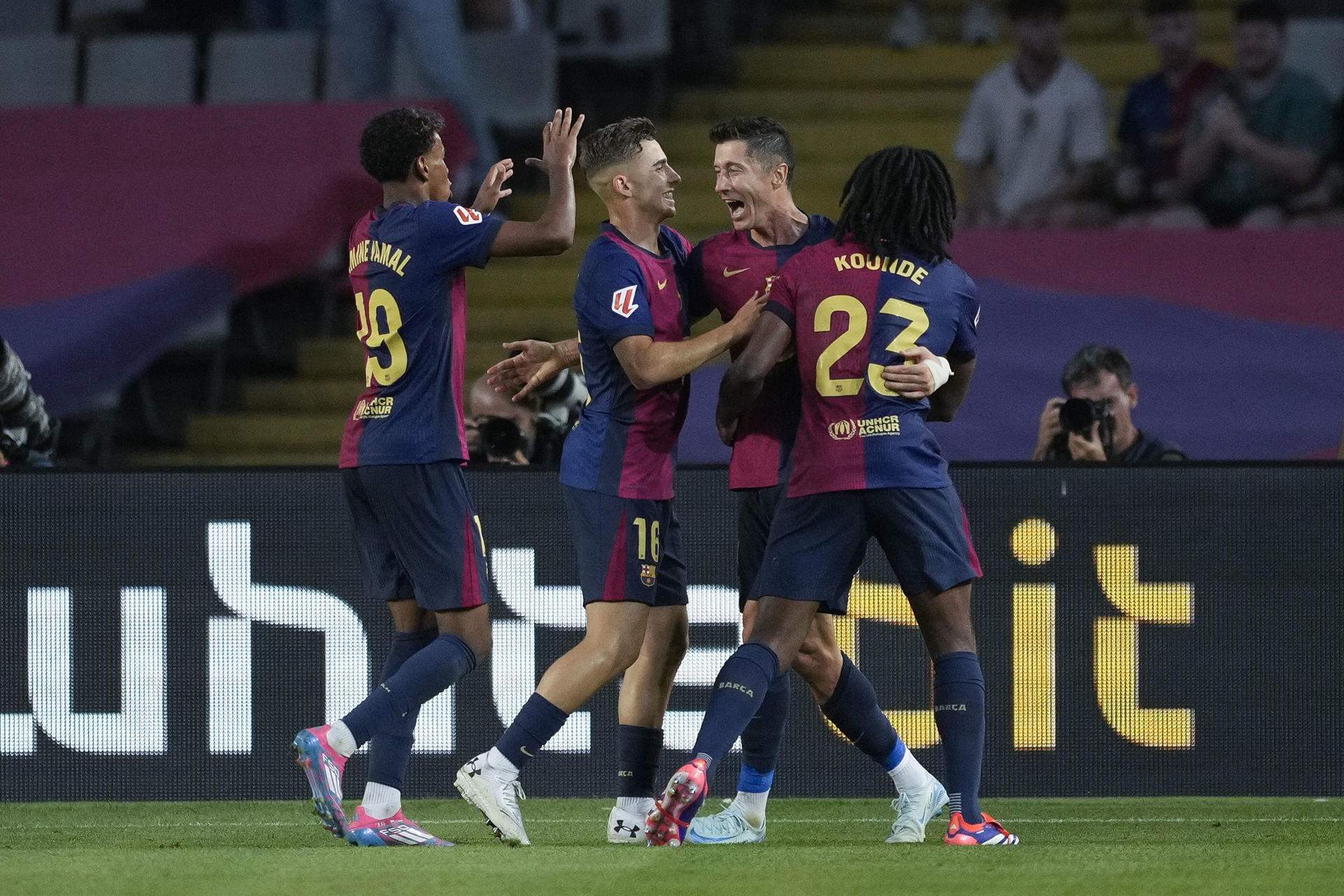 Lamini Yamal Kounde Fermín López gol Lewandowski / Foto: EFE Lamini Yamal Kounde Fermín López gol Lewandowski / Foto: EFE