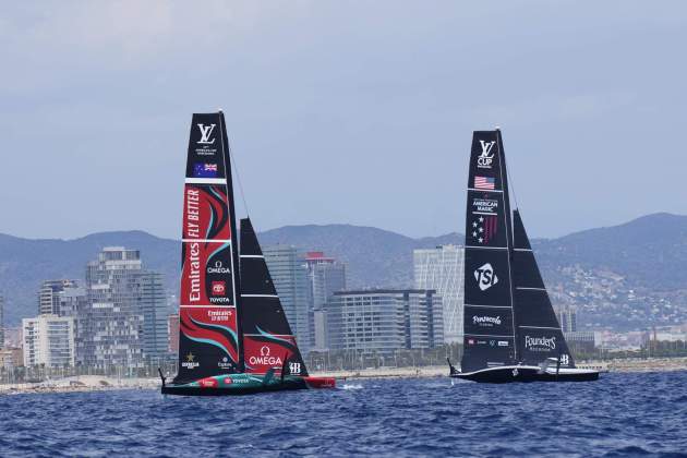 Team New Zealand vs American Magic / Foto: EFE Team New Zealand vs American Magic / Foto: EFE