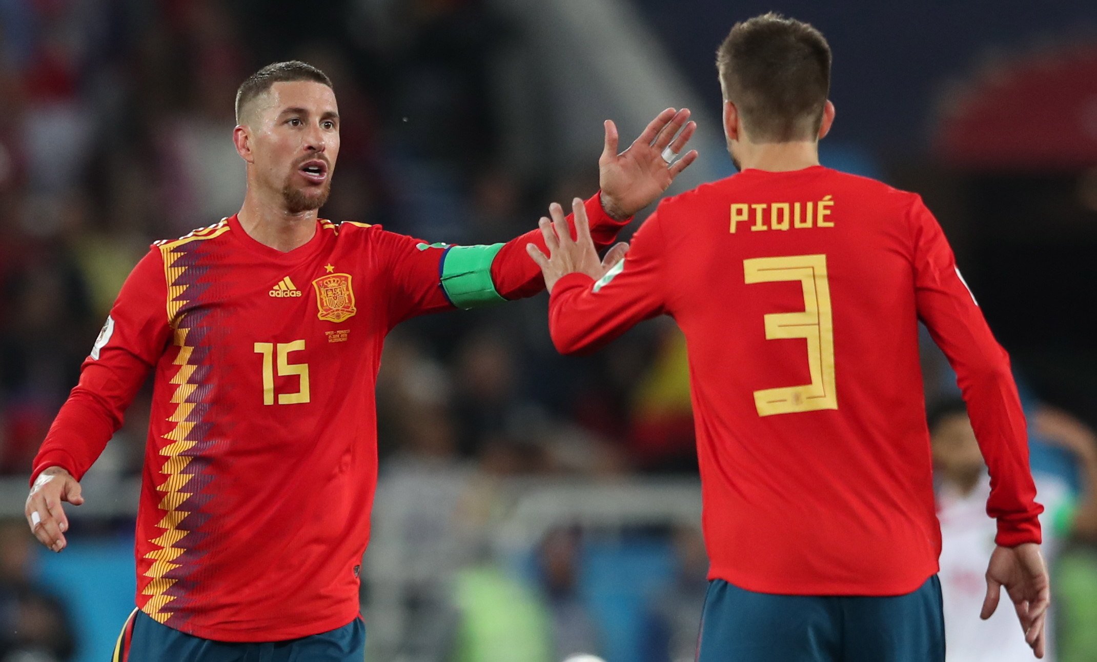 Sergio Ramos queda en evidencia: no admite que le piten, pero sí que se lo hagan a Piqué