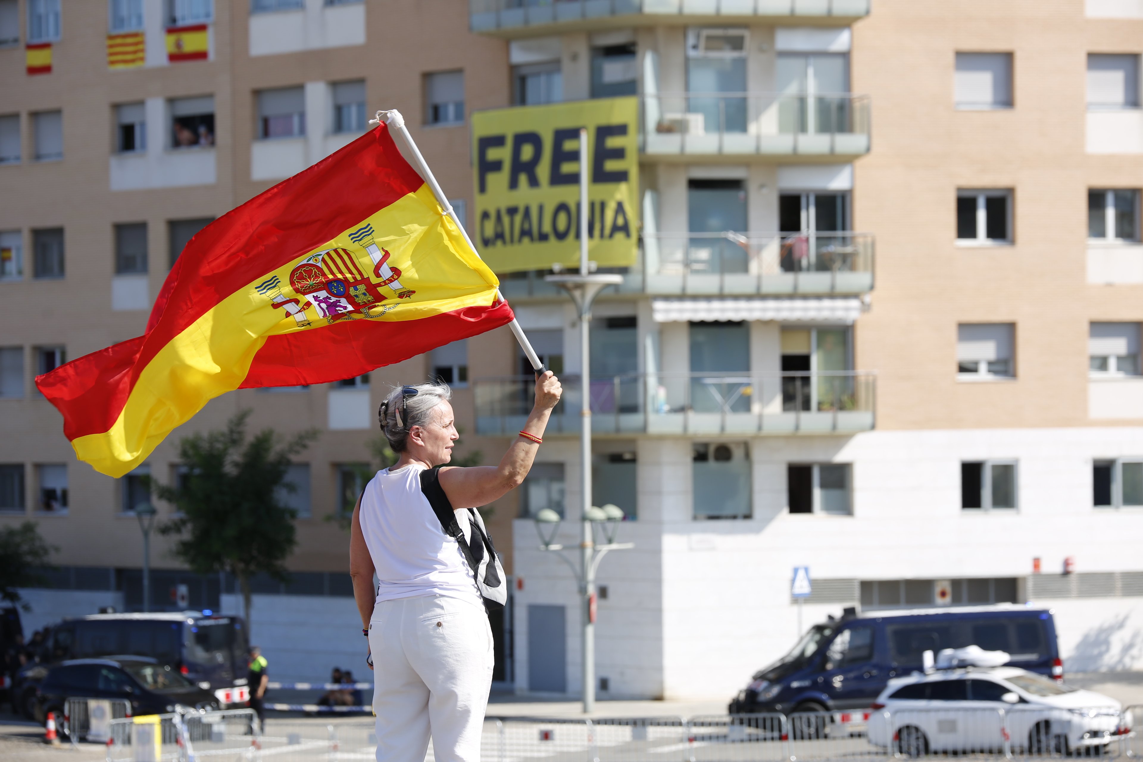 Cs reclamarà la bandera espanyola "a l'interior i l'exterior" dels ajuntaments