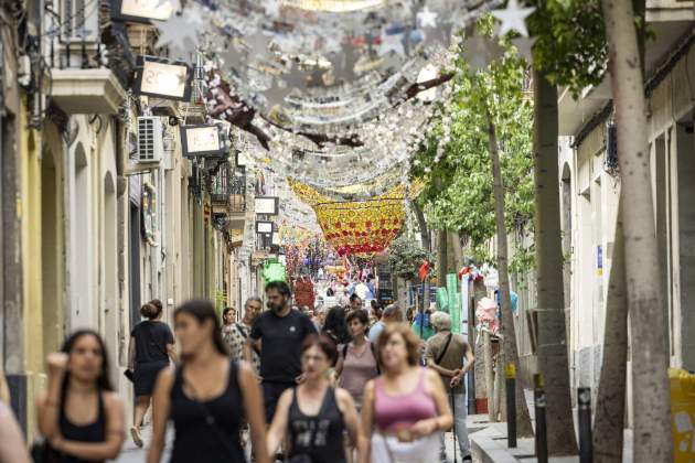 Carrers guarnits festes de sants 2024 concerts / Foto: Carlos Baglietto Carrers guarnits festes de sants 2024 concerts / Foto: Carlos Baglietto