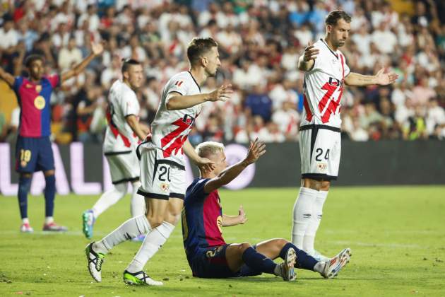 Soto Grado penalti no pitado Dani Olmo Rayo Vallecano Barça / Foto: EFE Soto Grado penalti no pitado Dani Olmo Rayo Vallecano Barça / Foto: EFE