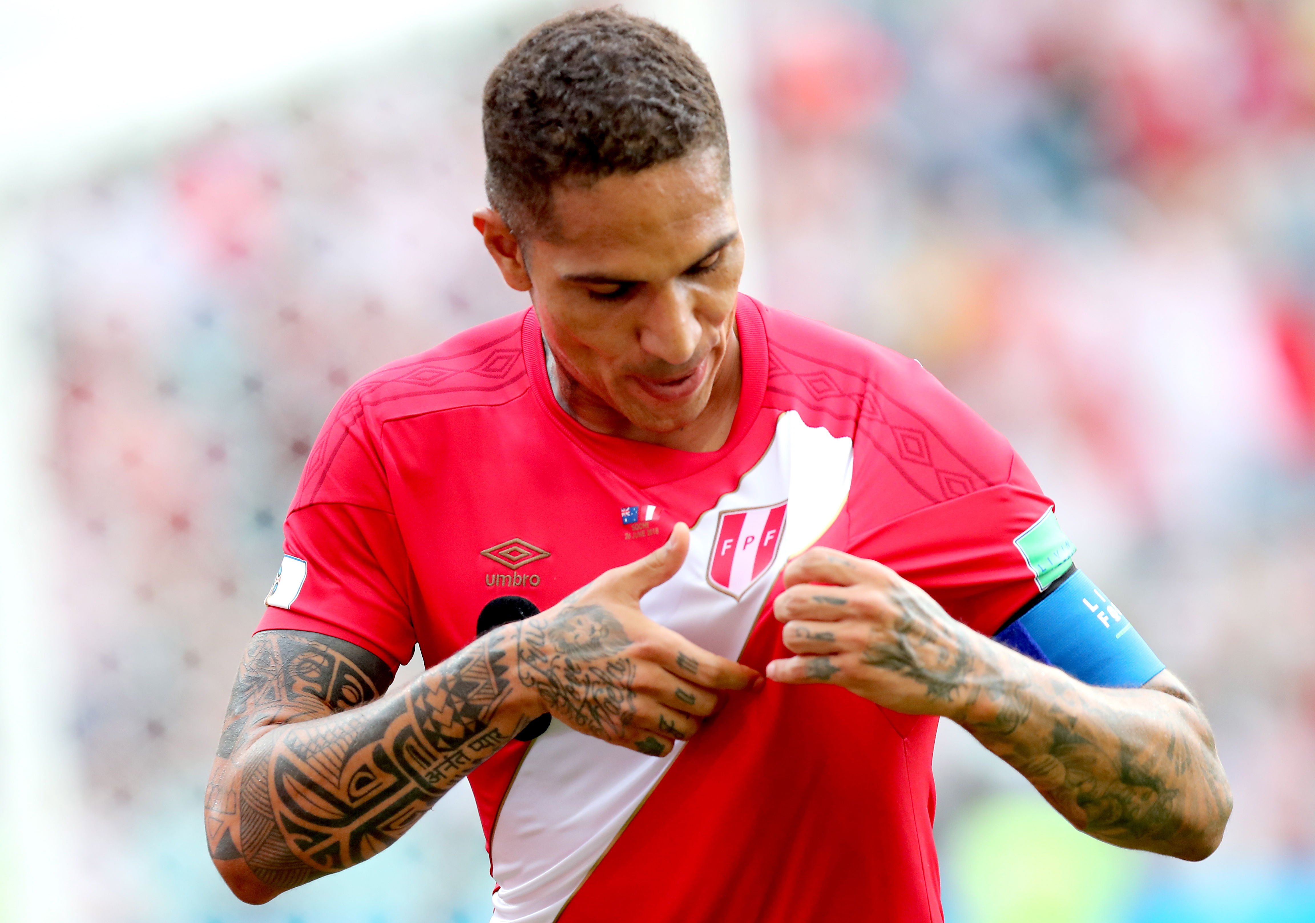 Perú se marcha feliz del Mundial (0-2)