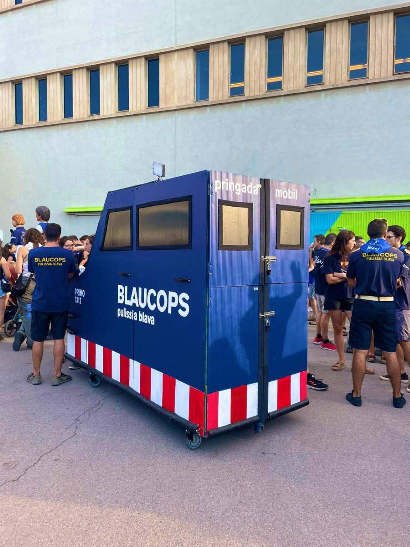 La Fiscalía investiga si se puso en situación de riesgo a niños en el taller de cócteles Molotov de Granollers