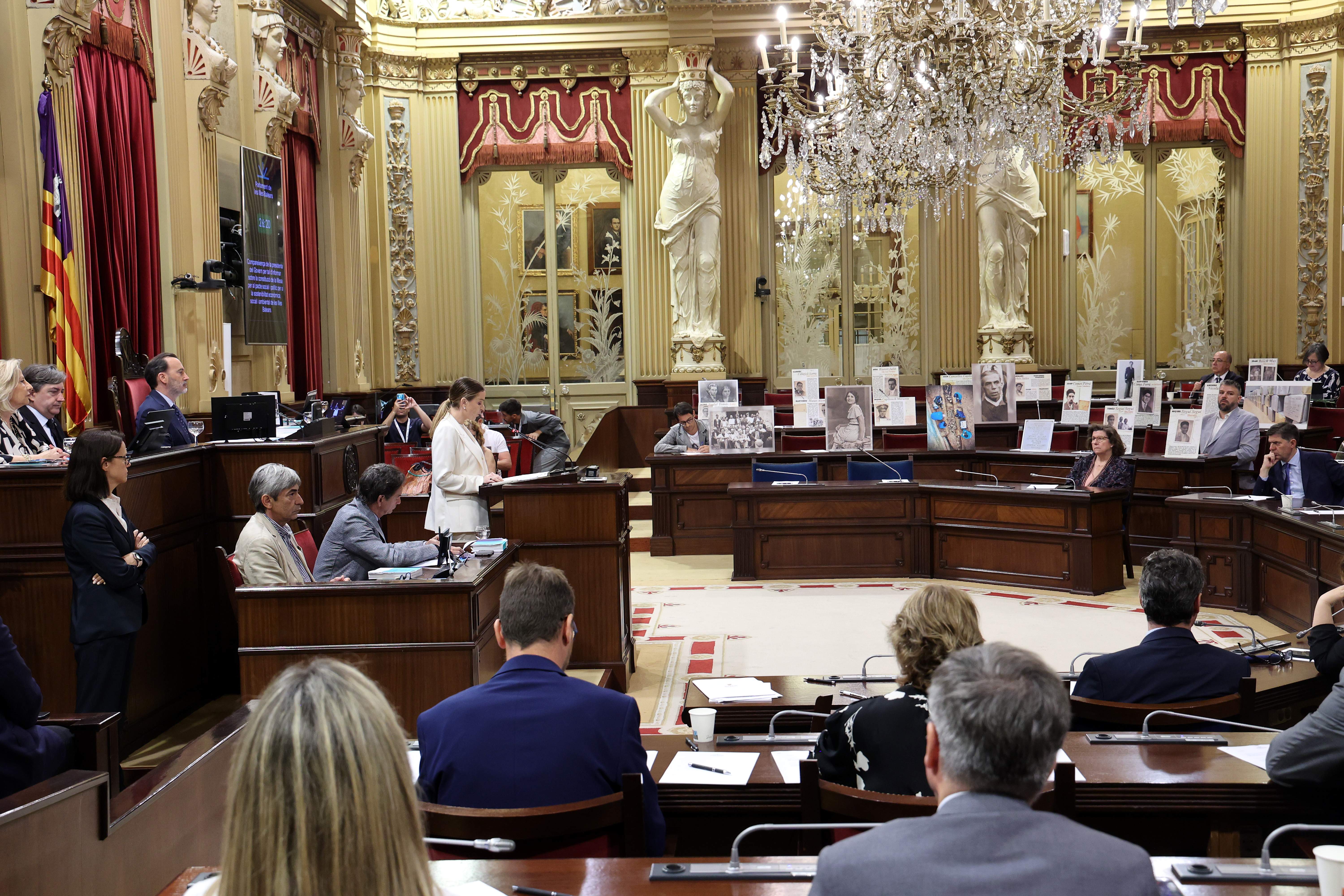 El Parlament balear debat el futur de Le Senne com a president sense una posició clara del PP