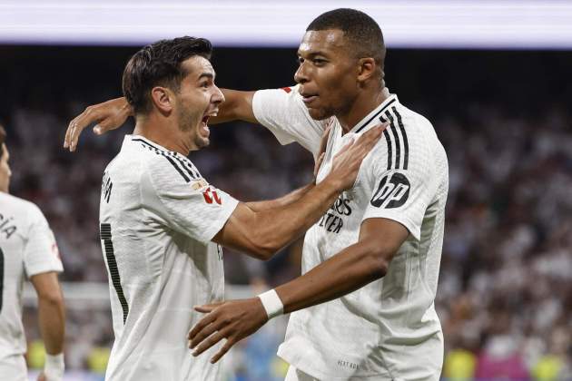 Kylian Mbappé celebra amb Brahim gol Reial Madrid EFE Kylian Mbappé celebra amb Brahim gol Reial Madrid EFE