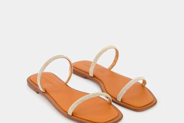 Sandalias planas de mujer con puntera cuadrada y tiras brillantes Latouche1 Sandalias planas de mujer con puntera cuadrada y tiras brillantes Latouche1