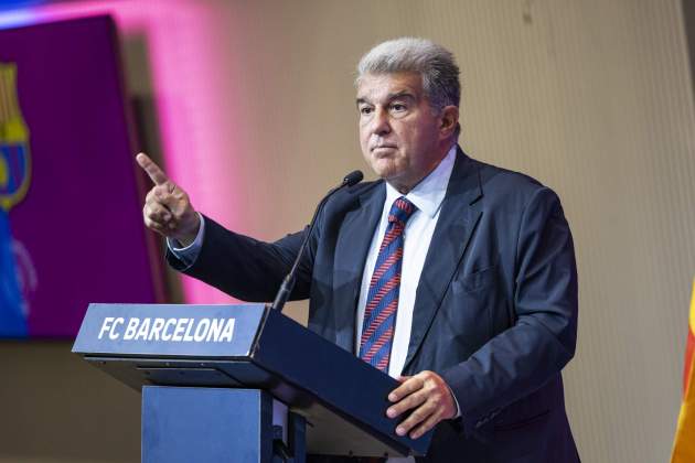 Roda premsa FC Barcelona Joan Laporta Fitxatges contractes / Foto: Carlos Baglietto Roda premsa FC Barcelona Joan Laporta Fitxatges contractes / Foto: Carlos Baglietto