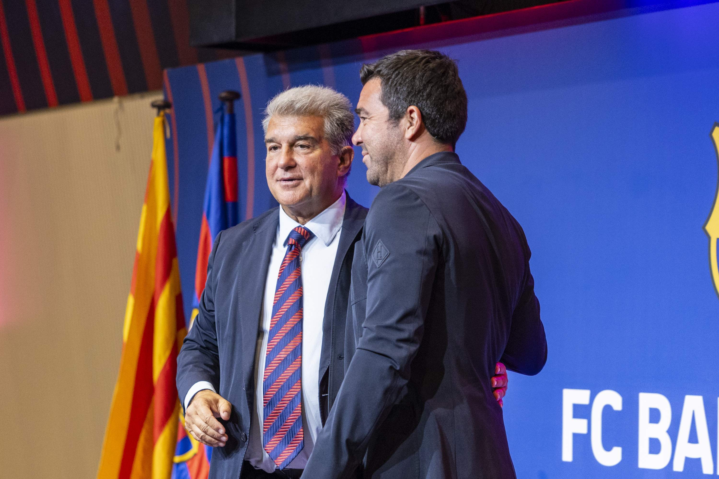 Deco negocia en Liverpool para el fichaje, golpe del Barça sobre la mesa