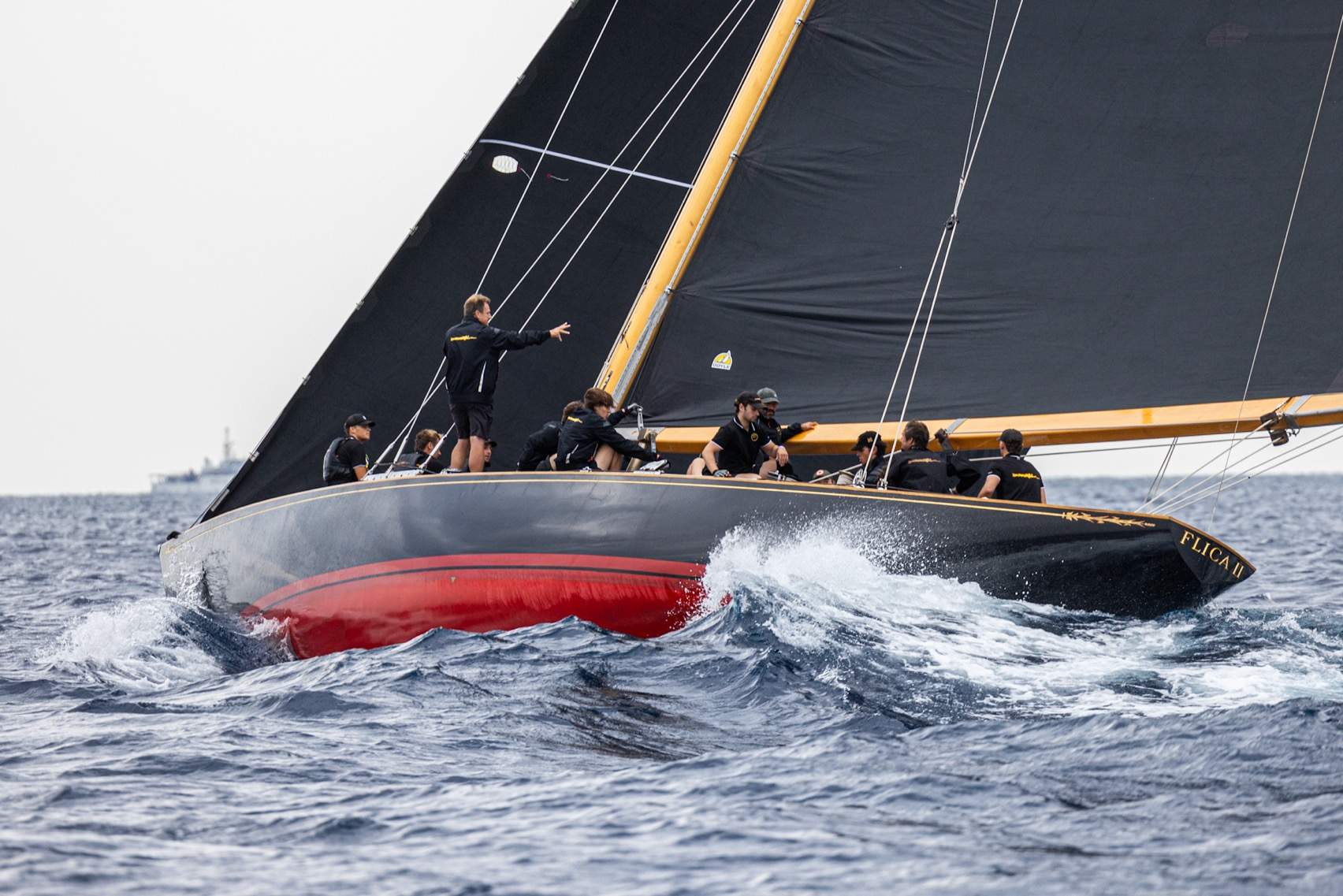 El Luna Rossa exhibeix múscul en una jornada de Copa Amèrica de vela marcada pel temporal elèctric