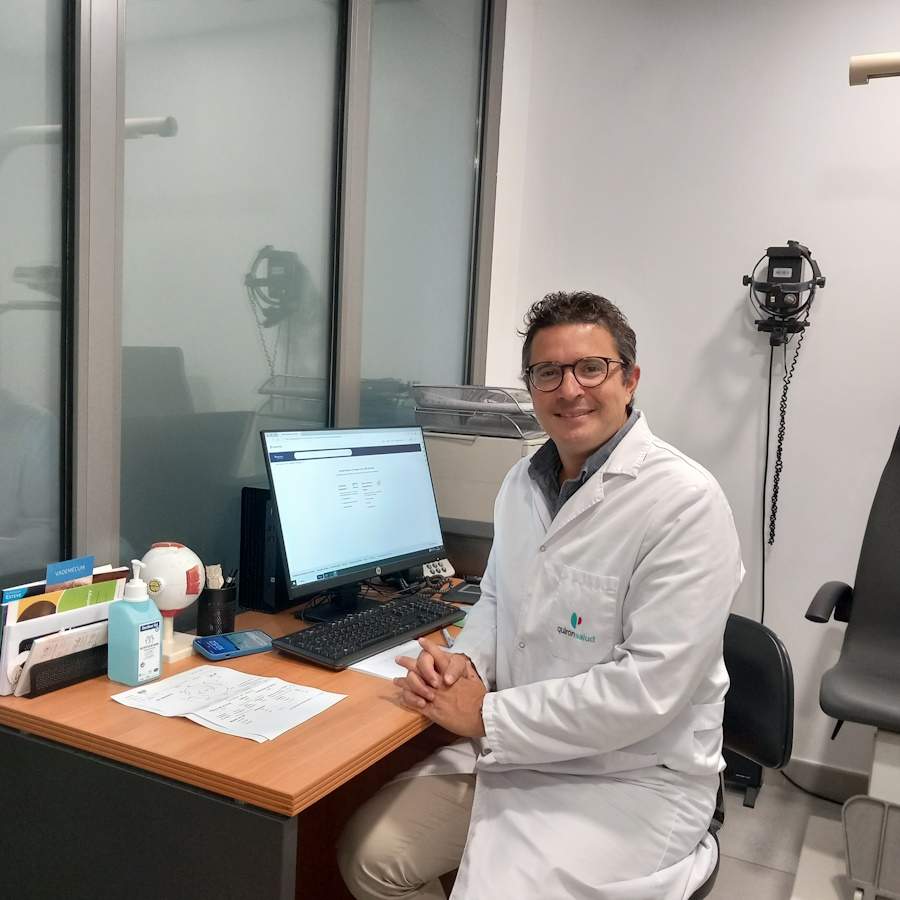 Dr. Carlos Barnés Oftalmología (1) Dr. Carlos Barnés Oftalmología (1)