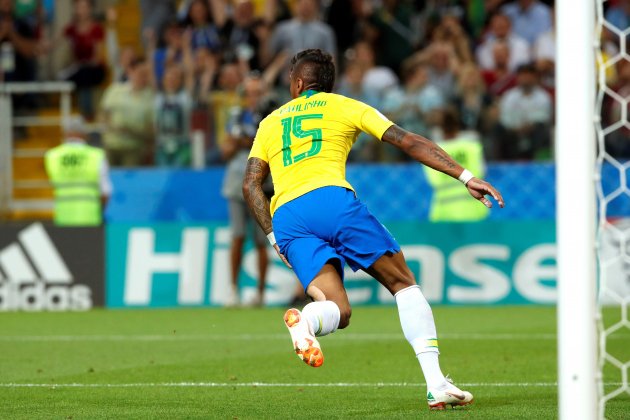 Paulinho gol Brasil Serbia Mundial EFE