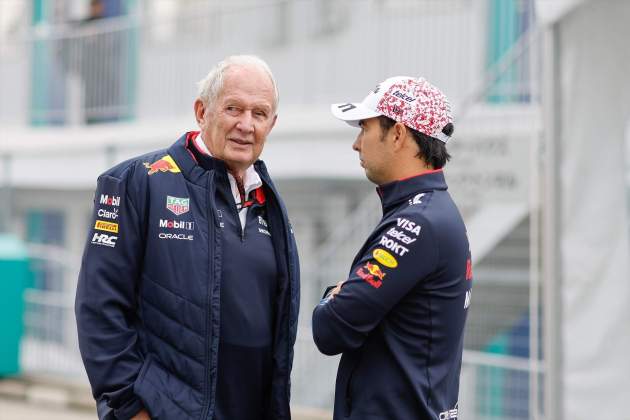 Helmut Marko i Sergio Pérez durant el GP del Japó Helmut Marko i Sergio Pérez durant el GP del Japó