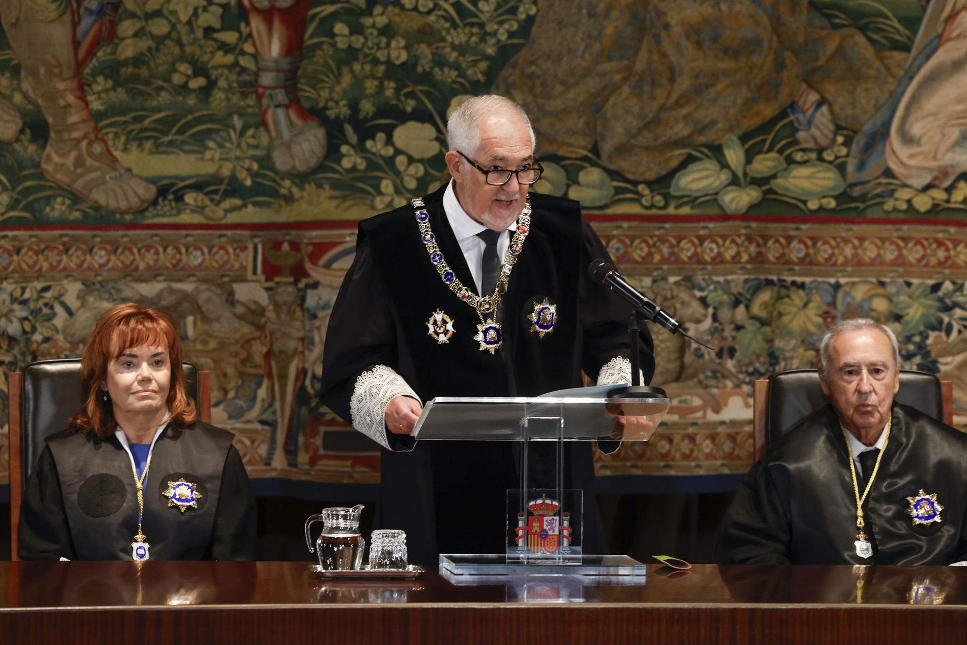 L'Audiència de Sevilla planta cara al Constitucional per les sentències absolutòries del cas ERO
