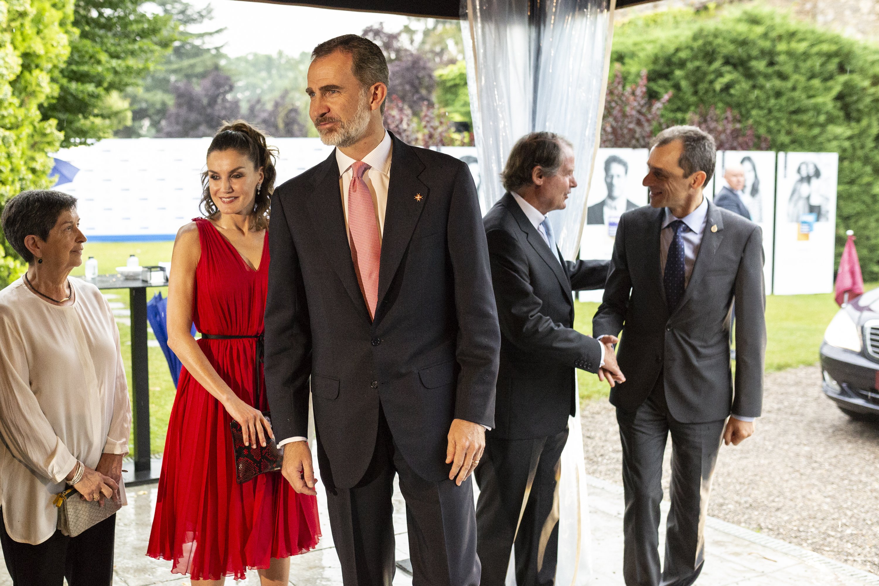 Spain's king appeals to a Catalonia "of everyone" in a Girona that turns its back