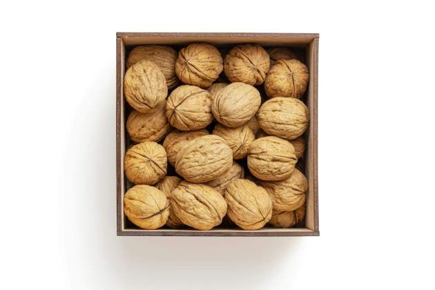 Frotaremos la nuez sobre la madera / Foto: Unsplash Frotaremos la nuez sobre la madera / Foto: Unsplash