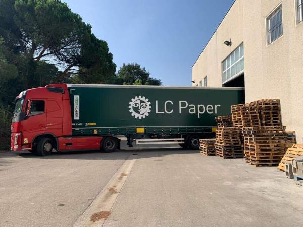 LC Papel camión logística LC Papel camión logística