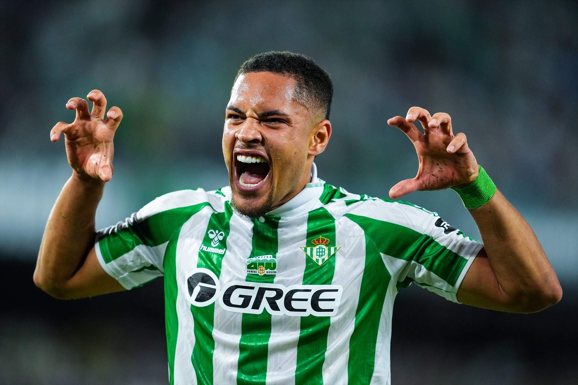 Brasil llama a la puerta de Vitor Roque: ofertón del Palmeiras por Tigrinho