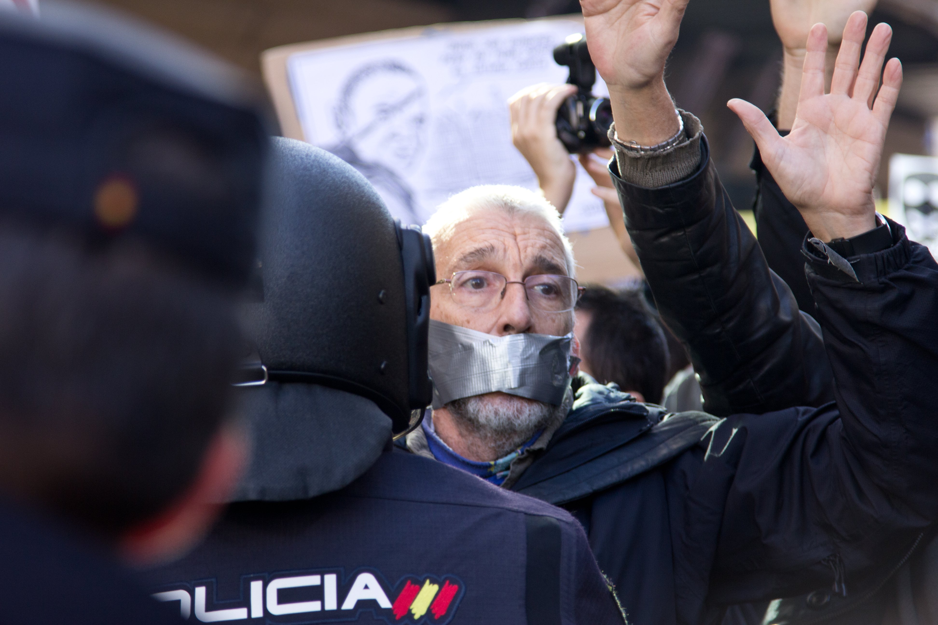 Una altra ONG de defensa dels drets civils demana derogar la 'llei mordassa'