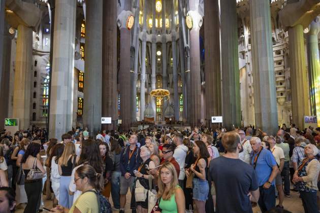 interior Sagrada Familia / Foto: Carlos Baglietto interior Sagrada Familia / Foto: Carlos Baglietto