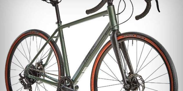 Una todo terreno de las bicicletas Una todo terreno de las bicicletas