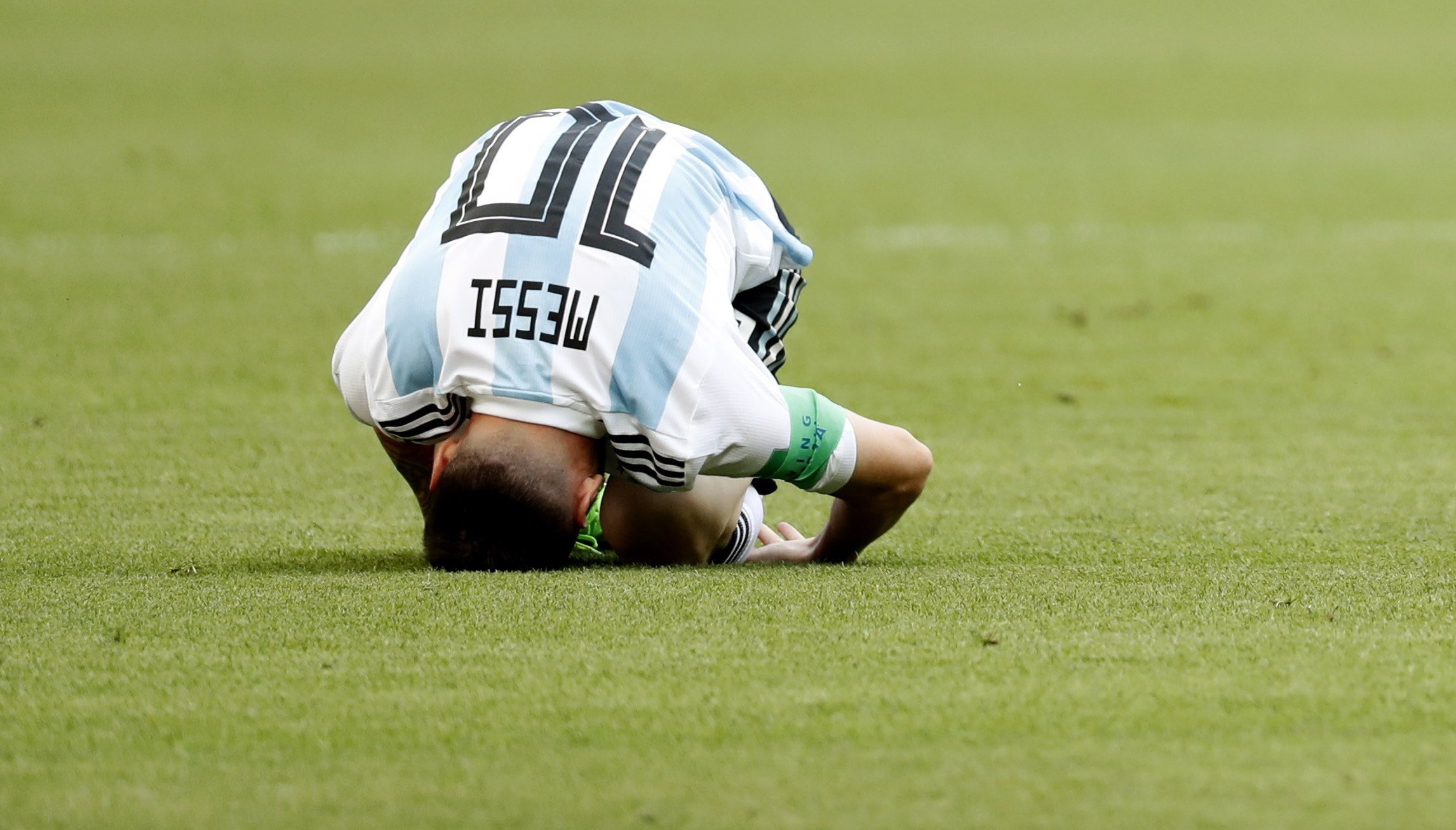 Foto: La suerte ha acompañado a Messi en una jugada
