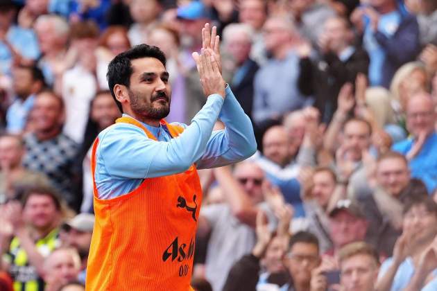 Ilkay Gündogan aplausos Manchester Ciy Europa Press Ilkay Gündogan aplausos Manchester Ciy Europa Press